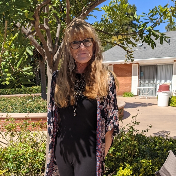 Meet your Posher, Robin - Picture 3 of 4